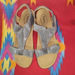 Taos Women's THE SHOW Steel Sandals US Size 10